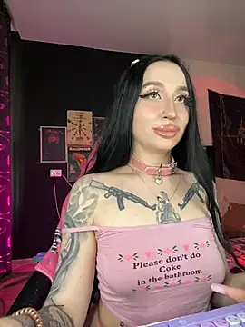Snapshot of Molly__Moon chatting on 21, 2, 2025 Molly Moon online show from 21, 2, 2025