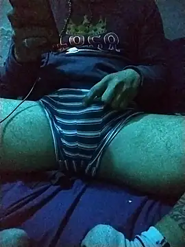 Snapshot of Woofer_dick chatting on 1, 12, 2025 Woofer dick online show from 1, 12, 2025