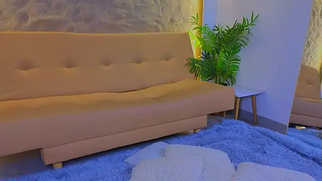 Isa  Blanc online show from 25, 9, 2025