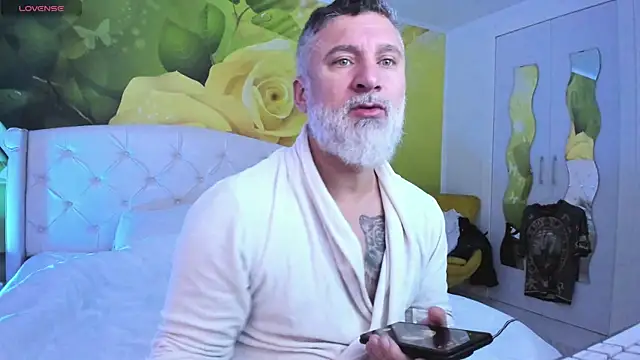 BlowMyXXL online show from 8, 2, 2026