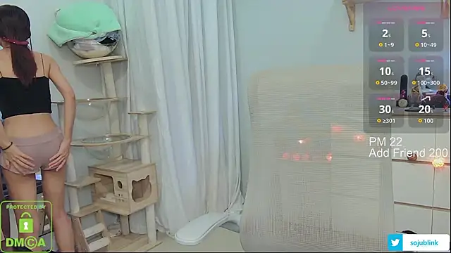 Snapshot of littlemiilk chatting on 4, 2, 2026 littlemiilk online show from 4, 2, 2026