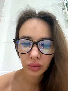 Snapshot of TeenieM chatting on 10, 10, 2025 TeenieM online show from 10, 10, 2025