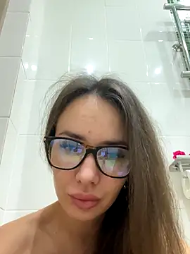 Snapshot of TeenieM chatting on 3, 12, 2025 TeenieM online show from 3, 12, 2025