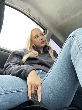 Snapshot of MerlinDave chatting on 27, 1, 2025 MerlinDave online show from 27, 1, 2025