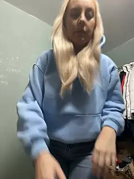 Snapshot of MerlinDave chatting on 3, 2, 2025 MerlinDave online show from 3, 2, 2025