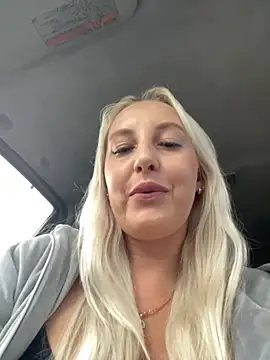 Snapshot of MerlinDave chatting on 19, 9, 2025 MerlinDave online show from 19, 9, 2025