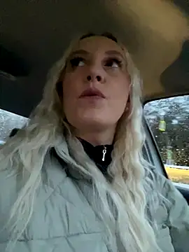 Snapshot of MerlinDave chatting on 29, 10, 2025 MerlinDave online show from 29, 10, 2025