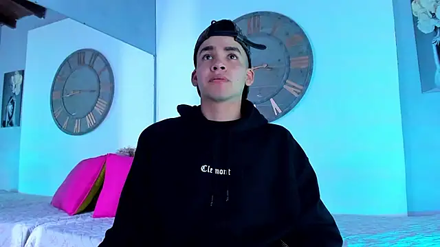 Mike 0233  online show from 21, 12, 2024