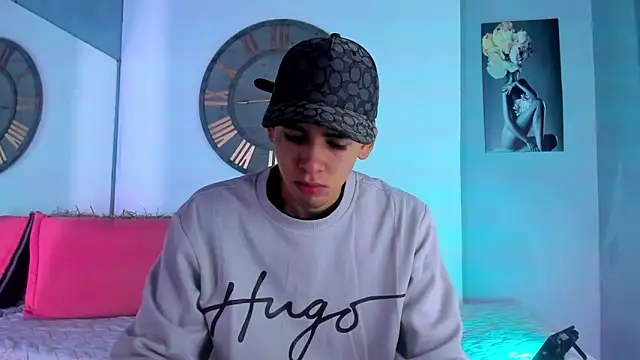 Mike 0233  online show from 28, 12, 2024