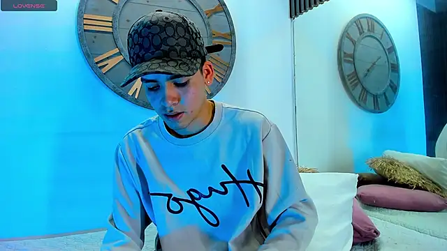 Mike 0233  online show from 21, 2, 2025