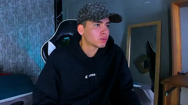 Mike 0233  online show from 14, 3, 2025