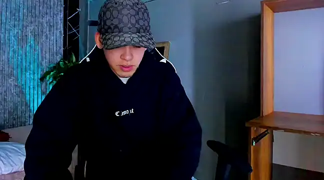 Mike 0233  online show from 21, 3, 2025