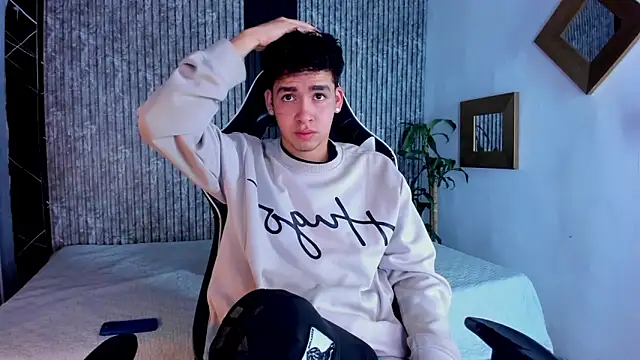 Mike 0233  online show from 10, 9, 2025