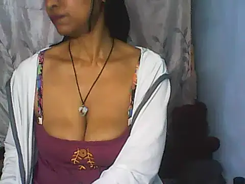 Snapshot of nene_belle chatting on 19, 9, 2025 nene belle online show from 19, 9, 2025