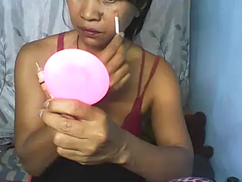 Snapshot of nene_belle chatting on 16, 10, 2025 nene belle online show from 16, 10, 2025