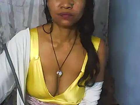 Snapshot of nene_belle chatting on 29, 10, 2025 nene belle online show from 29, 10, 2025