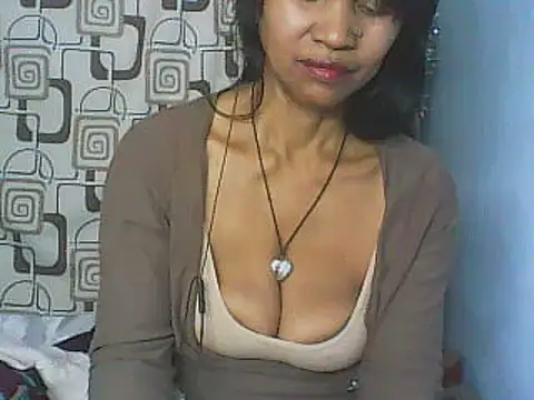 Snapshot of nene_belle chatting on 14, 7, 2026 nene belle online show from 14, 7, 2026