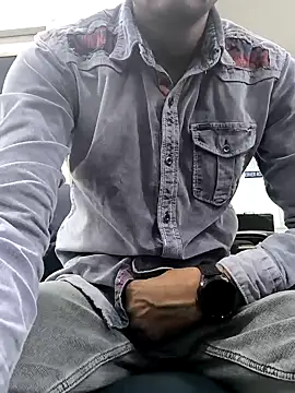 toxicboy121212 online show from 13, 3, 2025