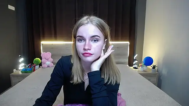 Snapshot of MargaritaKiss chatting on 13, 10, 2025 MargaritaKiss online show from 13, 10, 2025