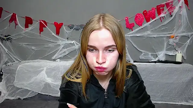 Snapshot of MargaritaKiss chatting on 14, 10, 2025 MargaritaKiss online show from 14, 10, 2025