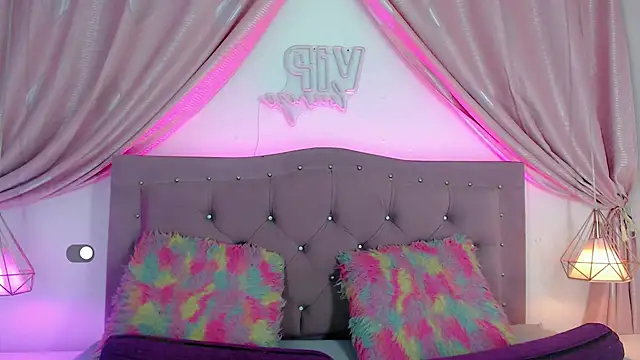 SexyJuliii21 online show from 30, 12, 2024