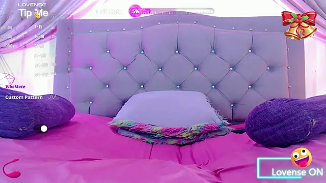 SexyJuliii21 online show from 8, 1, 2025