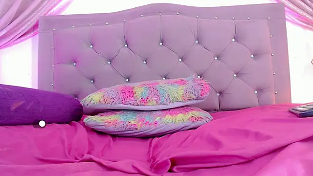 SexyJuliii21 online show from 10, 1, 2025