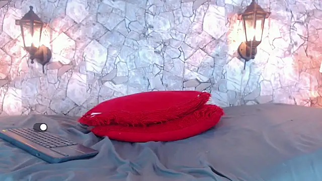 SexyJuliii21 online show from 12, 1, 2025