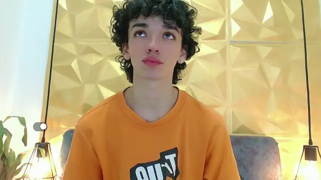 SexyJuliii21 online show from 24, 2, 2025