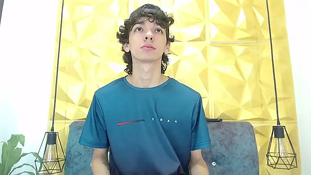 SexyJuliii21 online show from 3, 3, 2025