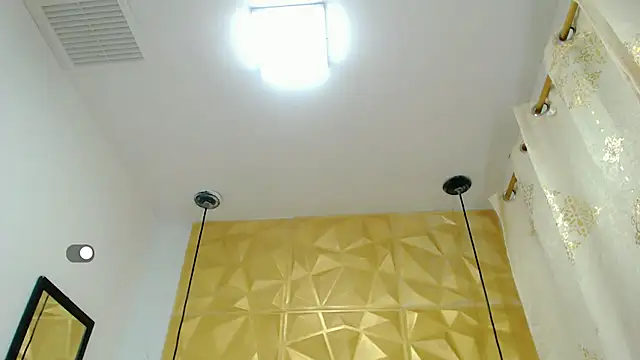 SexyJuliii21 online show from 21, 3, 2025