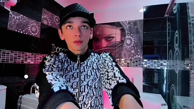 SexyJuliii21 online show from 23, 9, 2025