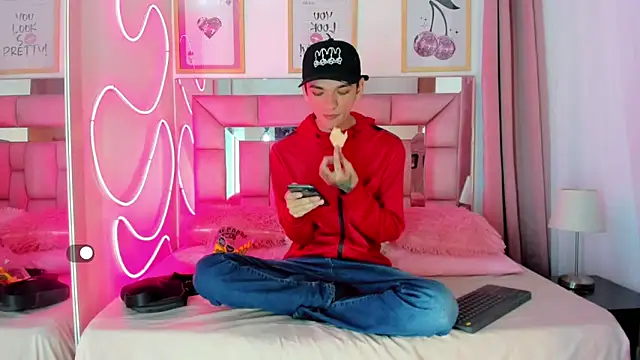 SexyJuliii21 online show from 11, 10, 2025