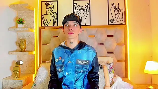 SexyJuliii21 online show from 27, 10, 2025