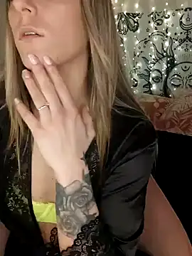 Nikiita-28 online show from 9, 1, 2025