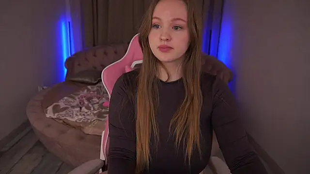 LylaYeess online show from 15, 3, 2025