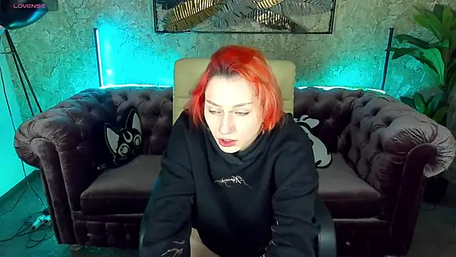 Snapshot of LunaaMayy chatting on 10, 2, 2025 LunaaMayy online show from 10, 2, 2025