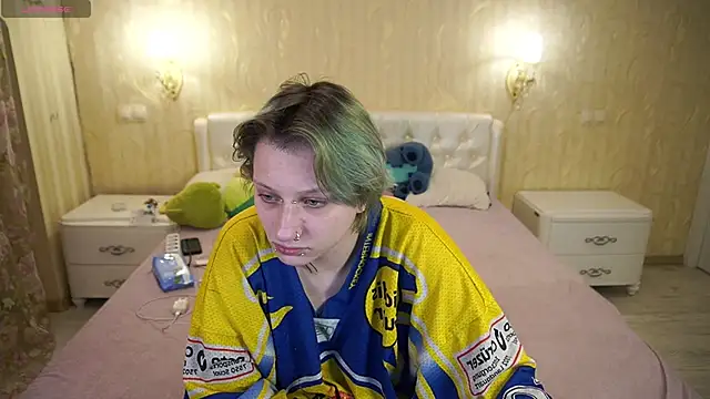 Snapshot of LunaaMayy chatting on 19, 2, 2026 LunaaMayy online show from 19, 2, 2026