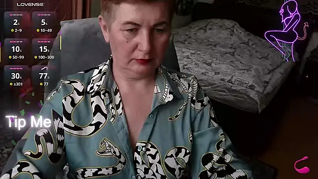 NicoleOlla online show from 7, 3, 2025