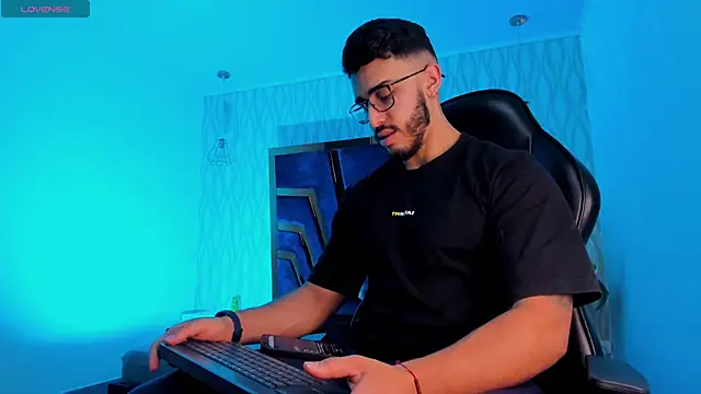 Liam Kleiin online show from 27, 11, 2025