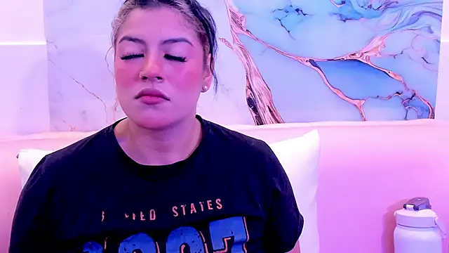 Snapshot of taylor_cupper chatting on 23, 10, 2025 taylor cupper online show from 23, 10, 2025