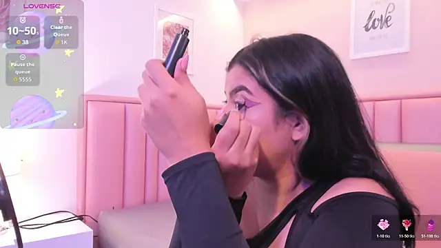 Snapshot of taylor_cupper chatting on 15, 11, 2025 taylor cupper online show from 15, 11, 2025