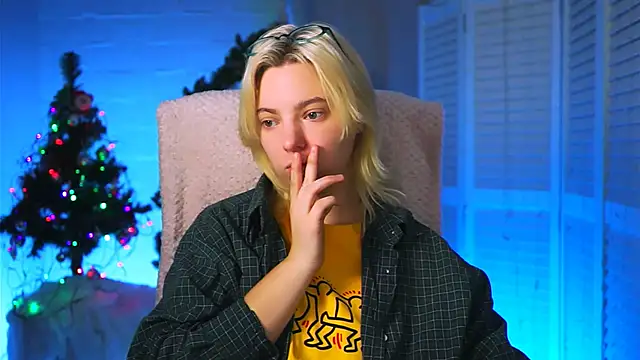 Snapshot of RocKStone_ chatting on 7, 1, 2025 RocKStone  online show from 7, 1, 2025