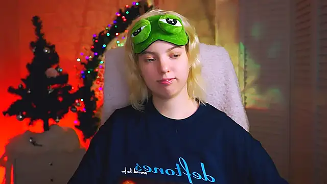 Snapshot of RocKStone_ chatting on 11, 1, 2025 RocKStone  online show from 11, 1, 2025