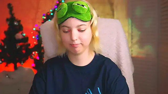 Snapshot of RocKStone_ chatting on 11, 1, 2025 RocKStone  online show from 11, 1, 2025