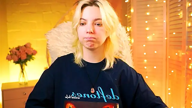 Snapshot of RocKStone_ chatting on 8, 2, 2025 RocKStone  online show from 8, 2, 2025