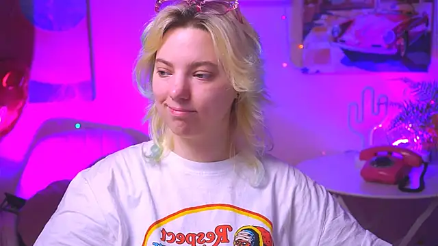 Snapshot of RocKStone_ chatting on 5, 3, 2025 RocKStone  online show from 5, 3, 2025