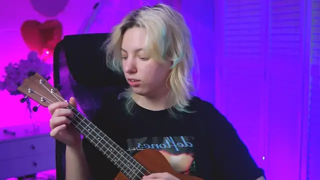 Snapshot of RocKStone_ chatting on 7, 3, 2025 RocKStone  online show from 7, 3, 2025