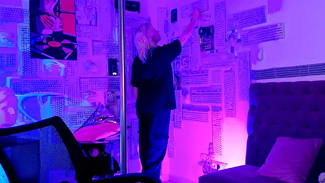 Snapshot of RocKStone_ chatting on 9, 3, 2025 RocKStone  online show from 9, 3, 2025