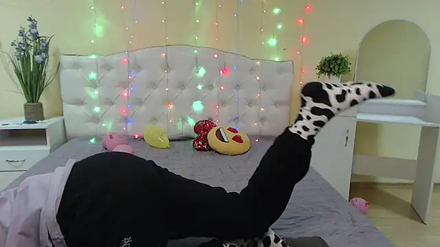 TinaRedly online show from 23, 1, 2025